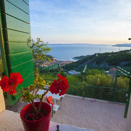 Holiday home Peaceful Oasis With Whirlpool *