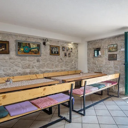 Peaceful Oasis With Whirlpool Holiday home *