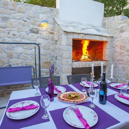 Peaceful Oasis With Whirlpool Makarska