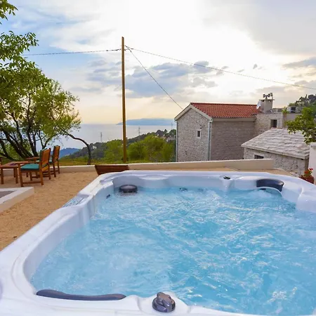 Peaceful Oasis With Whirlpool Holiday home *