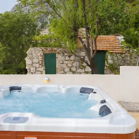 Peaceful Oasis With Whirlpool * Makarska